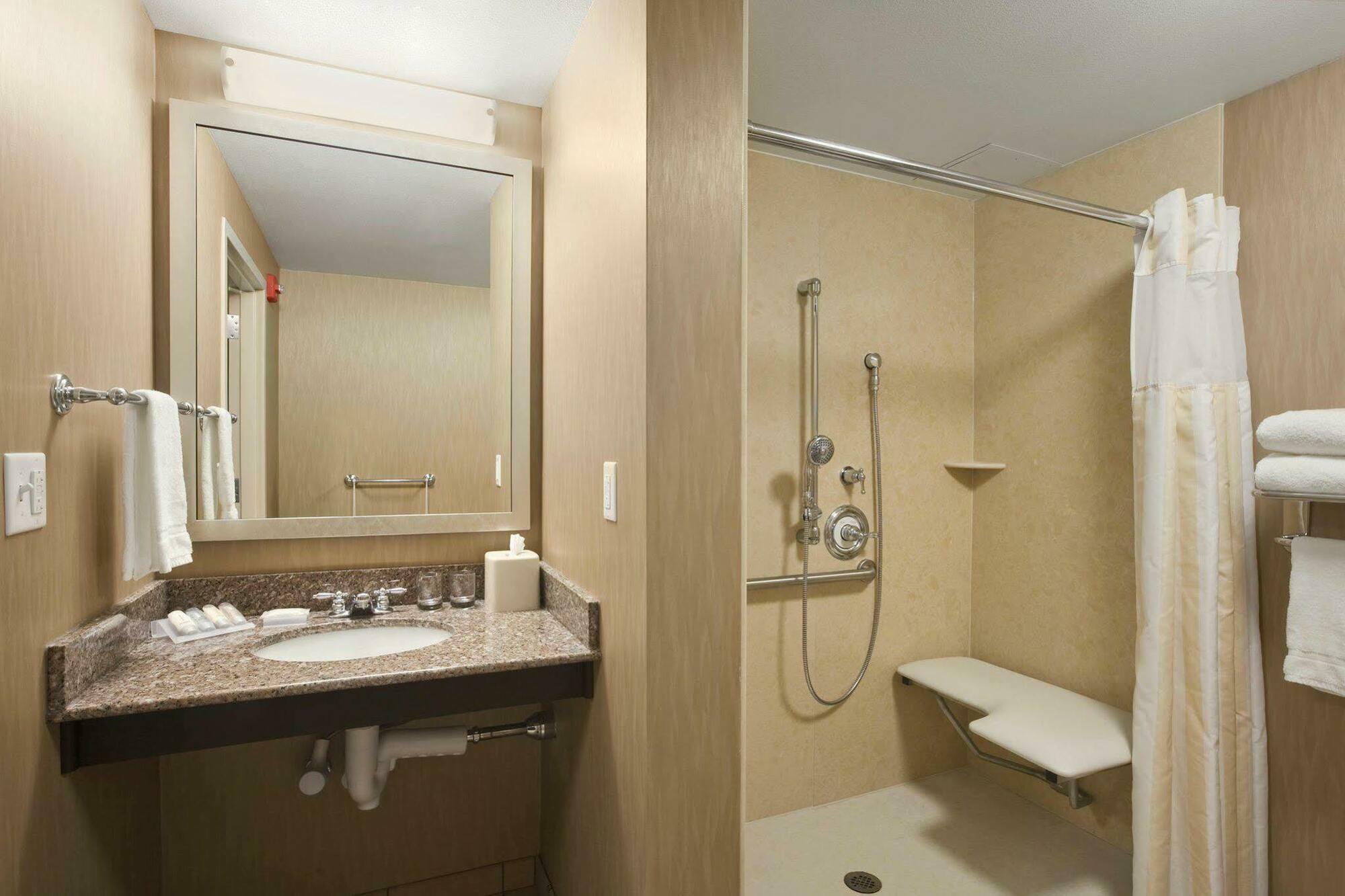 Hilton Garden Inn Springfield Eksteriør bilde